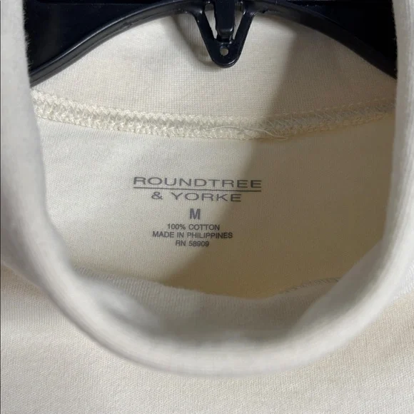 Roundtree & Yorke Men's Off-White Turtleneck Sweater - Picture 2 of 4